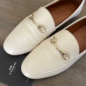 Coach Haley Loaf in White Leather and Gold Hardware USED